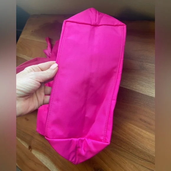 Juicy Couture Large Tote - Picture 9 of 10